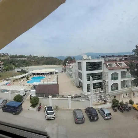 Gazde/Camere de închiriat 2 Minutes To Sea And Strip Private With Bathroom And Balcony *